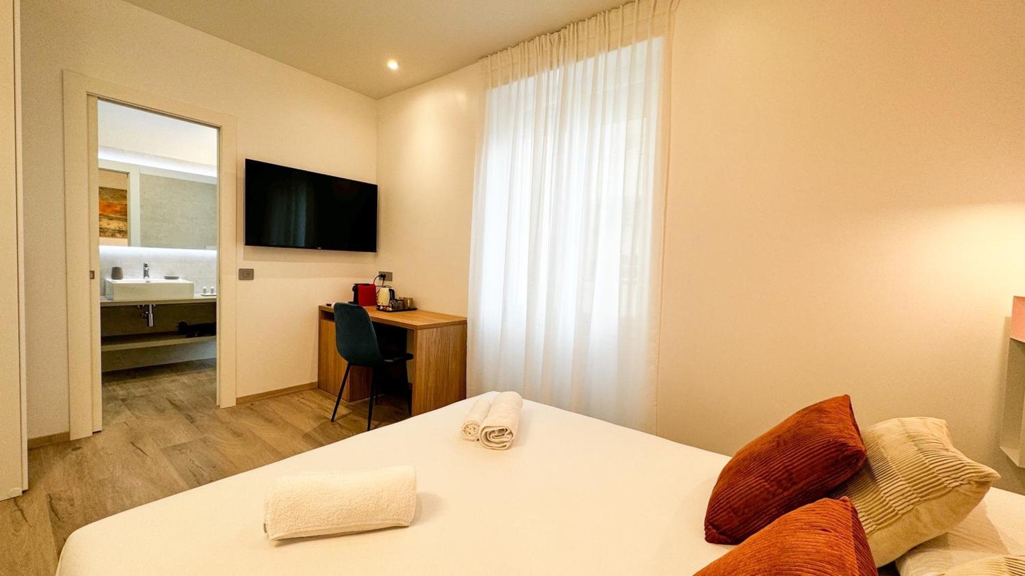 אוריסטאנו Galleria Roma Art Guesthouse מראה חיצוני תמונה