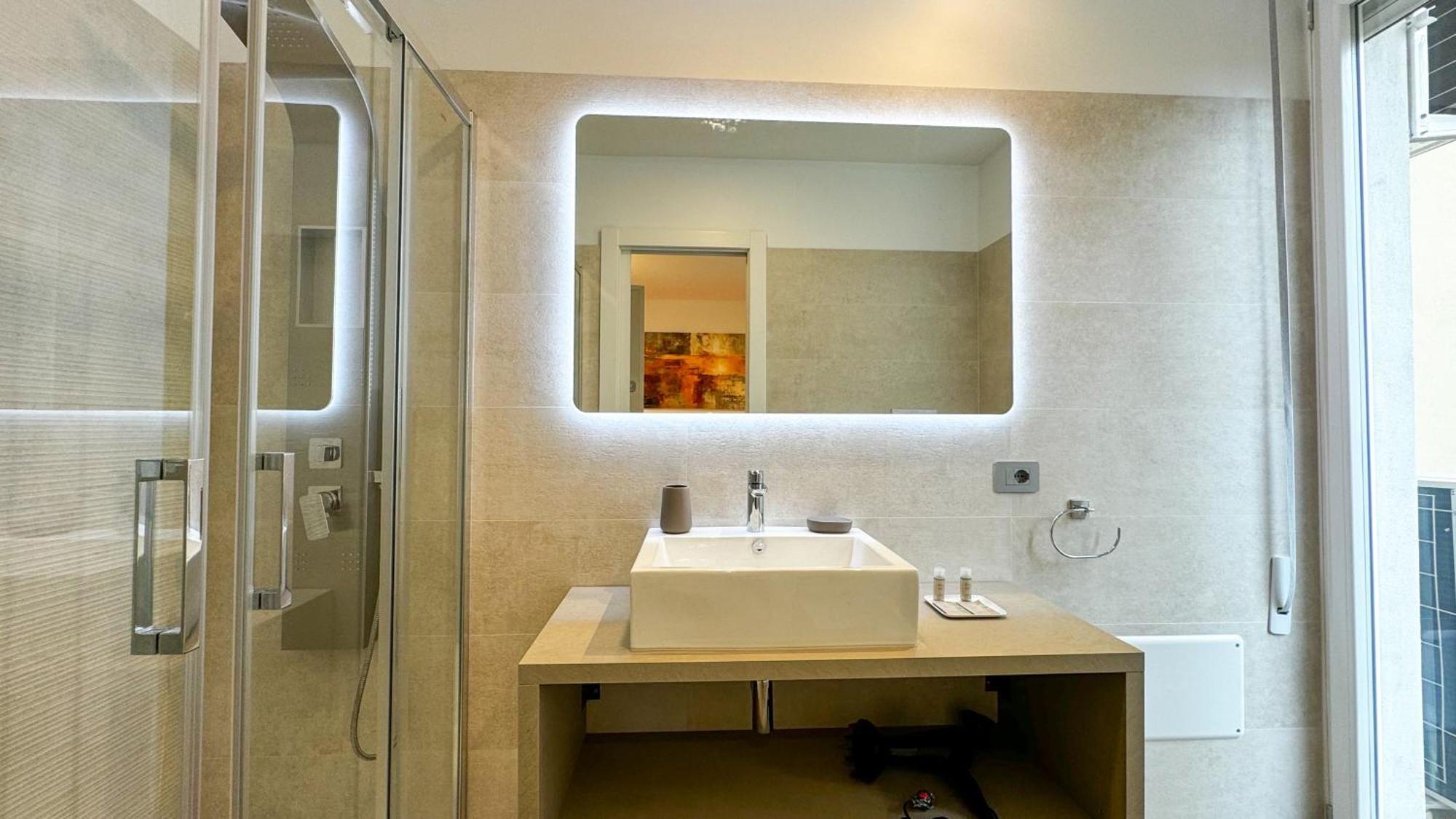 אוריסטאנו Galleria Roma Art Guesthouse מראה חיצוני תמונה
